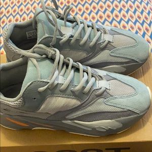 Yeezy Boost 700 V2 INERTIA